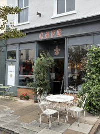 10 GREAT NORWOOD STREET